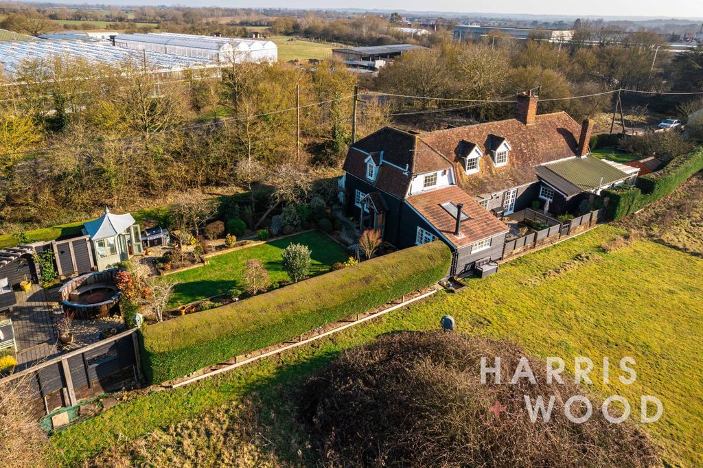 Property photo 1 of 63 4000631
