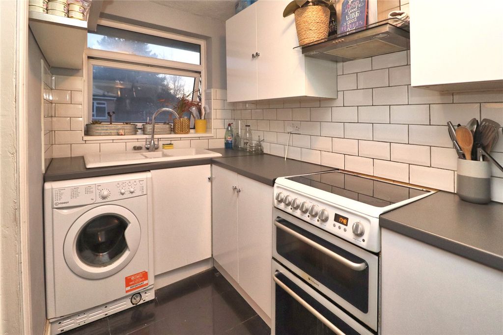 Property photo 2 of 8 Picture No. 04