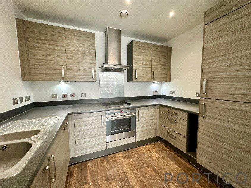 Property photo 3 of 7 Picture No. 12