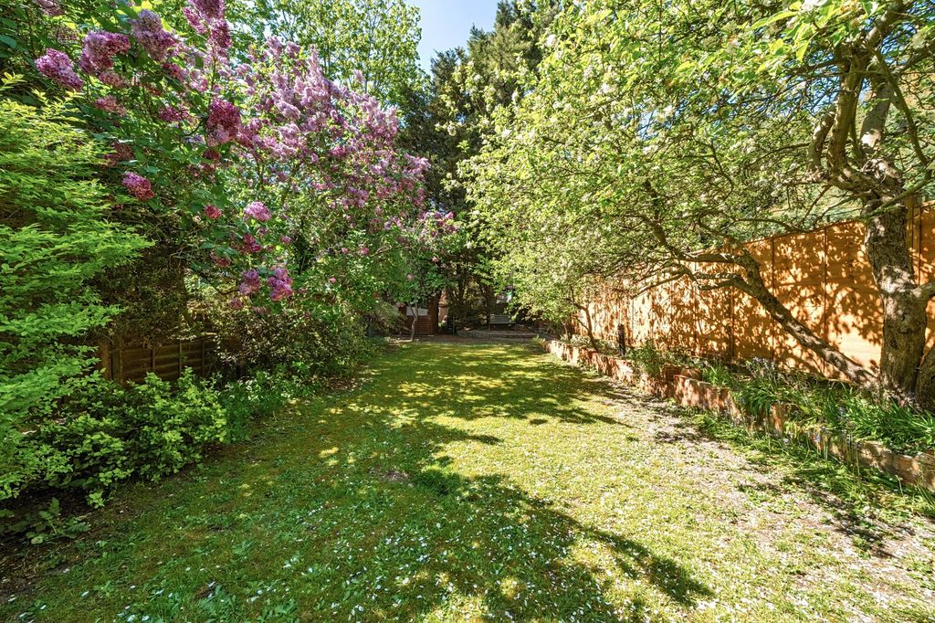 Property photo 2 of 17 Picture No. 22