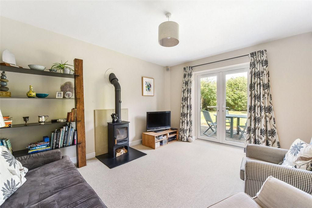 Property photo 2 of 13 Sitting Toom