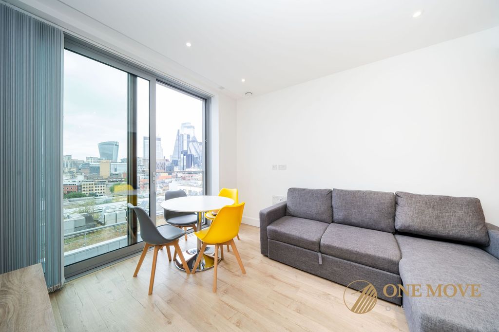 Property photo 3 of 12