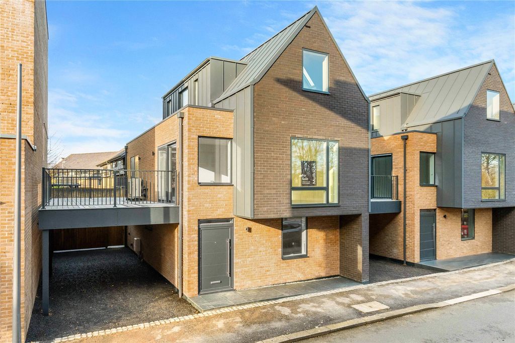 Property photo 1 of 33 Picture No. 29