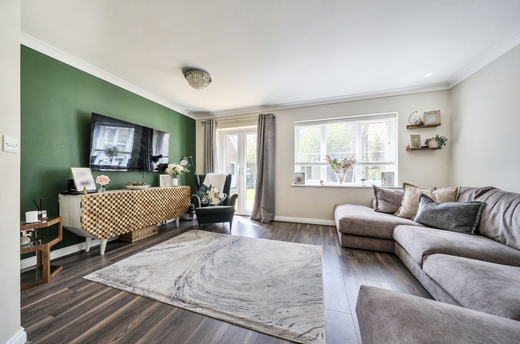 Property photo 2 of 23 1467241-17-6A161c...