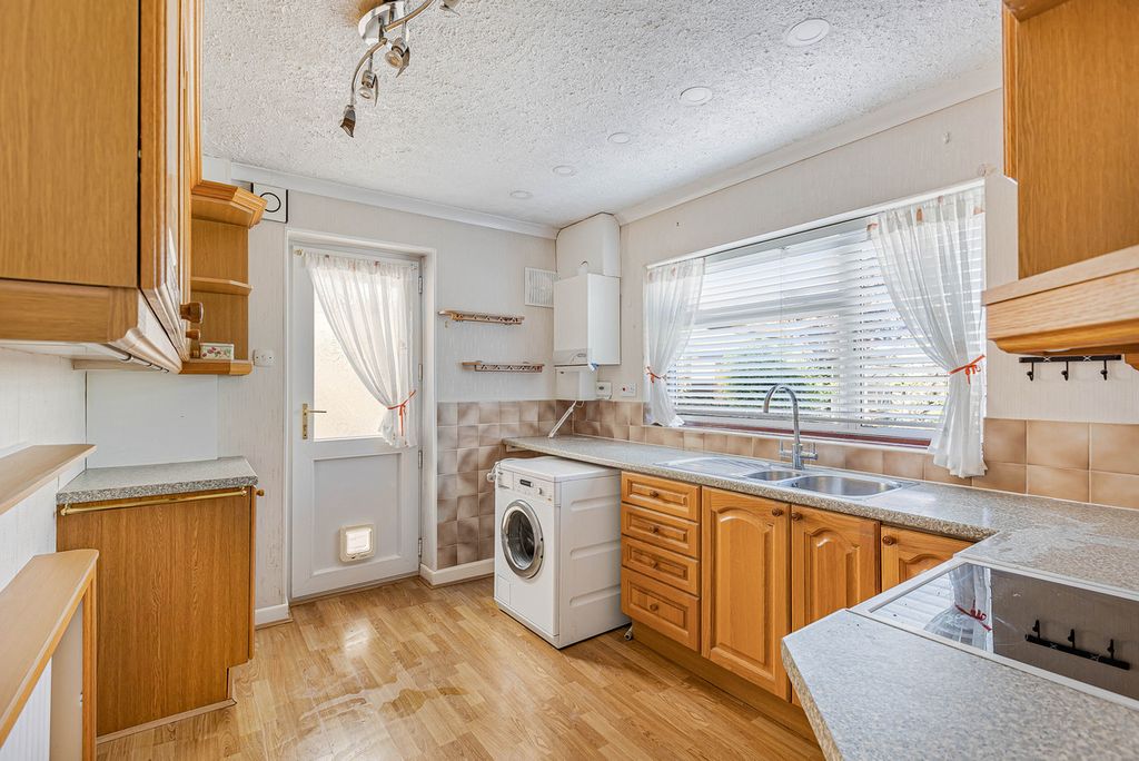 Property photo 3 of 15