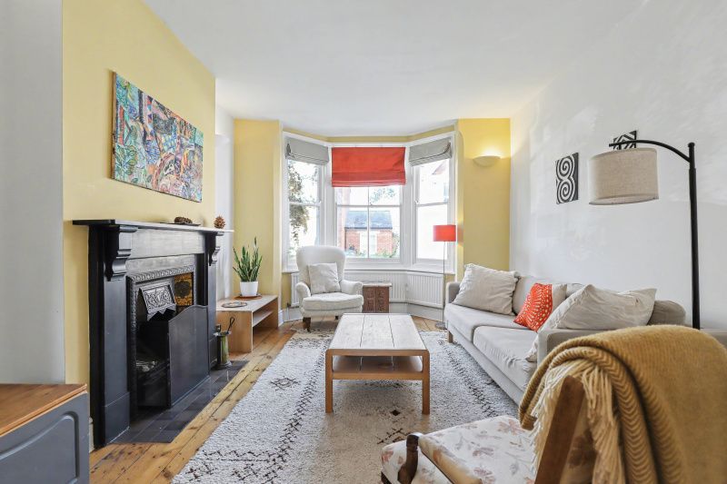 Property photo 3 of 18 Living Room