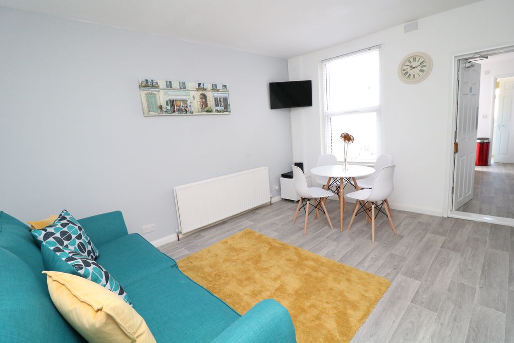 Property photo 2 of 5 Photo