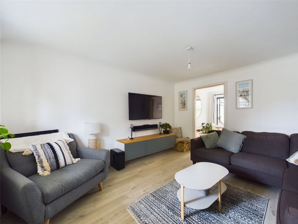 Property photo 2 of 14 Picture No. 13