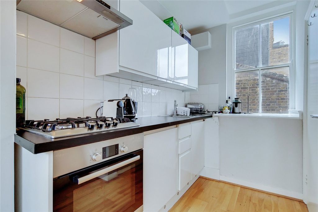 Property photo 2 of 10 Picture No. 21