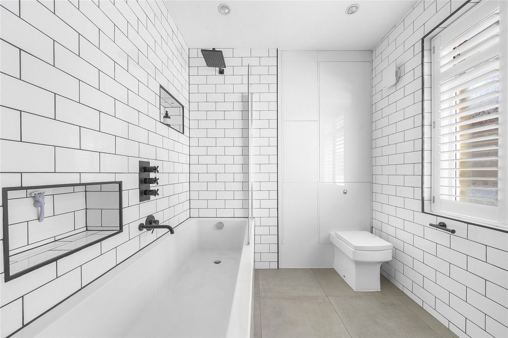 Property photo 3 of 14 Picture No. 28