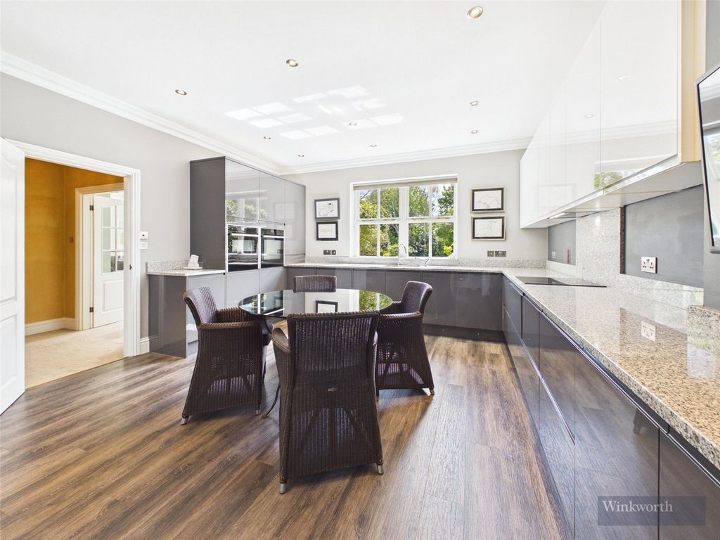 Property photo 3 of 27 Picture No. 74