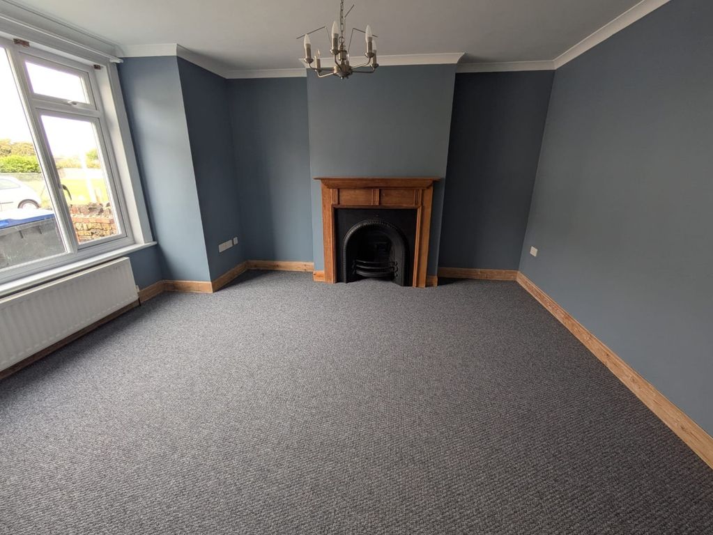 Property photo 3 of 8 Picture No. 06