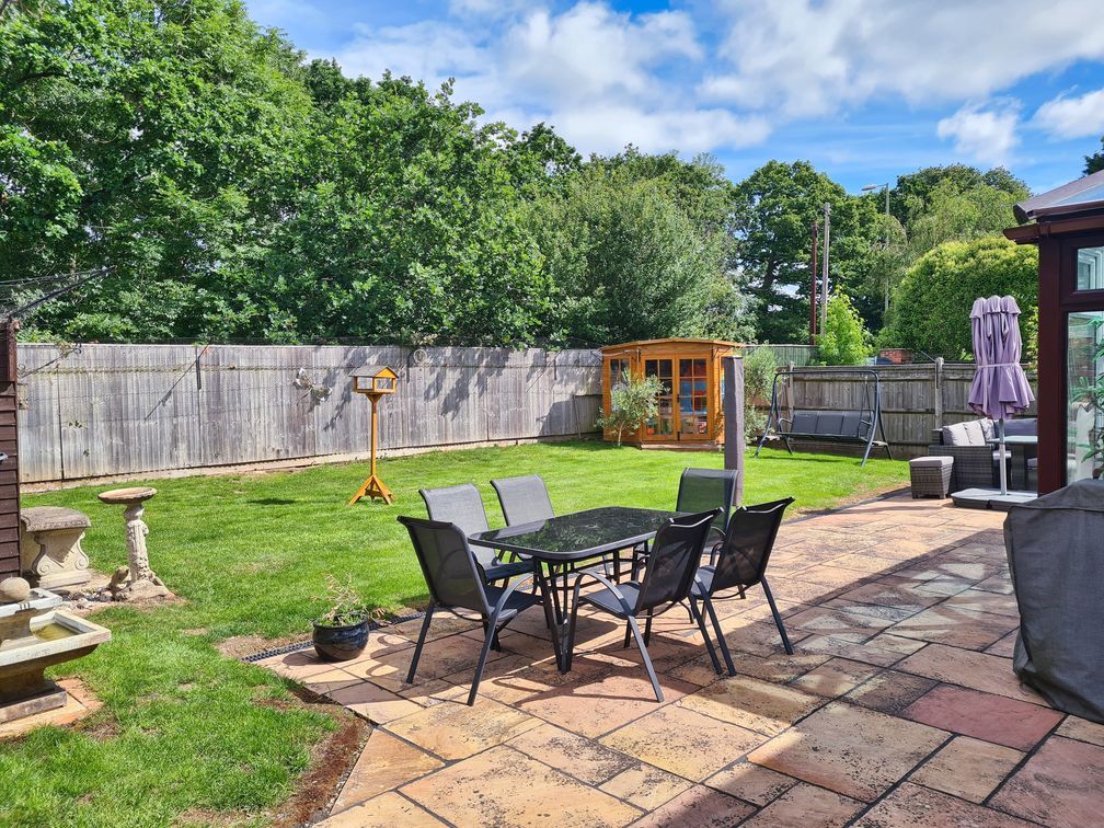 Property photo 2 of 33