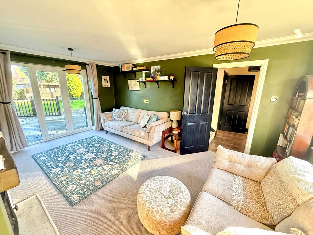 Property photo 1 of 50