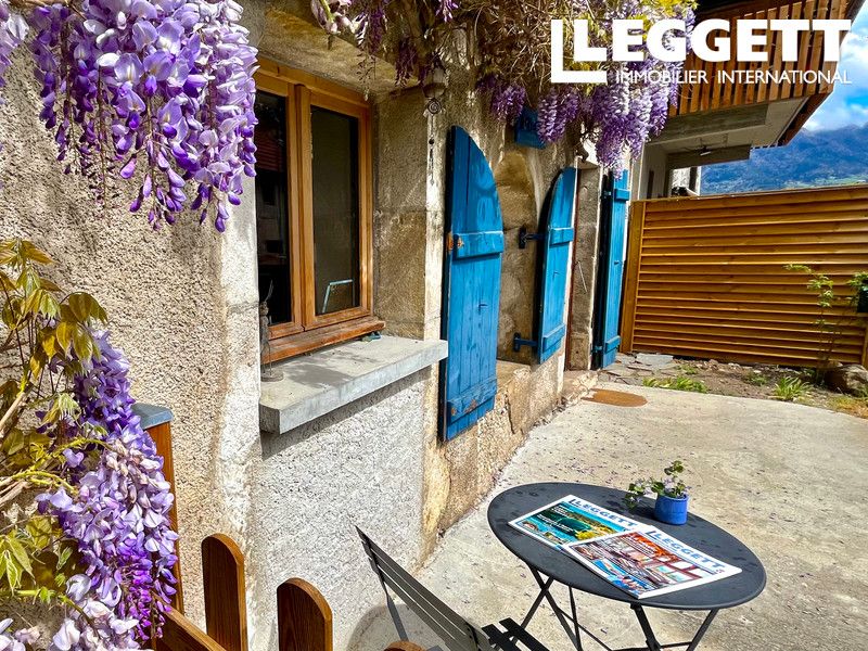 Property photo 1 of 10