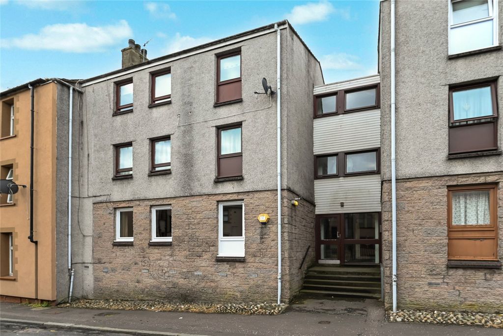 Property photo 1 of 18 Picture No. 02