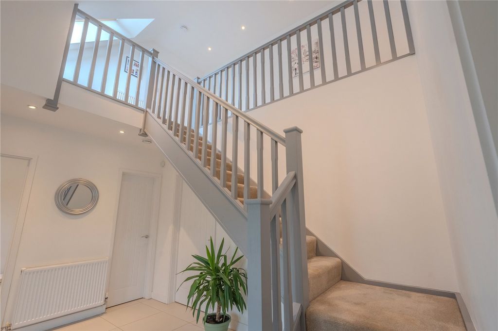 Property photo 3 of 17 Picture No. 08