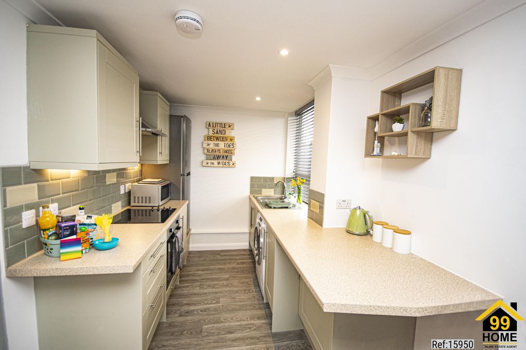 Property photo 2 of 9 Photo 1