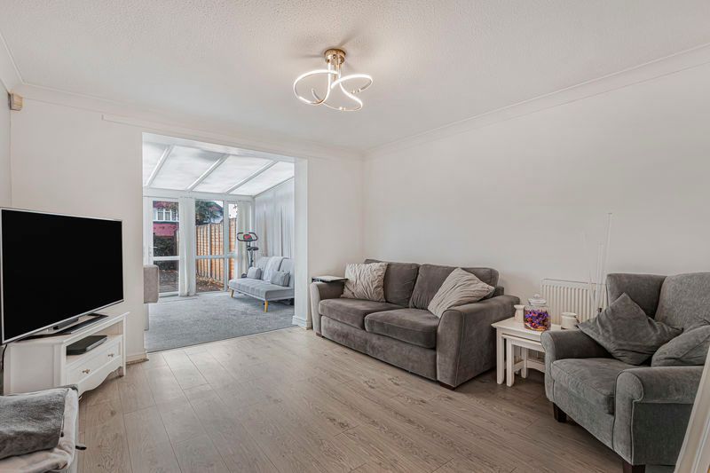 Property photo 2 of 18 Reception