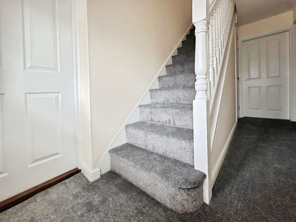 Property photo 3 of 25 Pbox-Img.Jpg