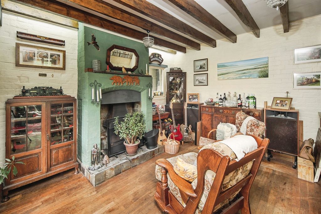 Property photo 3 of 17