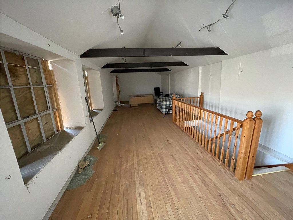 Property photo 3 of 6 Picture No. 03