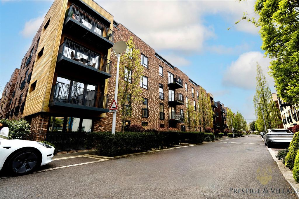 Property photo 1 of 25 Dsc04016-Hdr-Edit.Jpeg