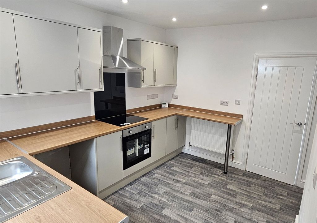 Property photo 3 of 11 Picture No. 05