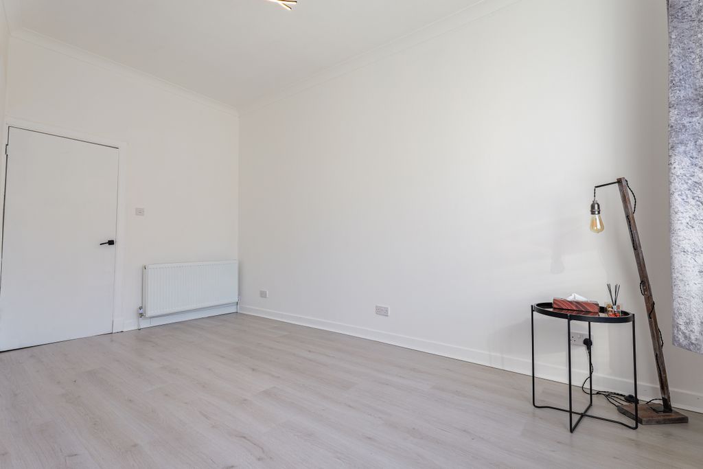 Property photo 3 of 23 B-2