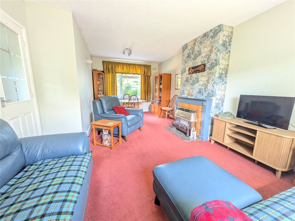 Property photo 2 of 19 Picture No. 34