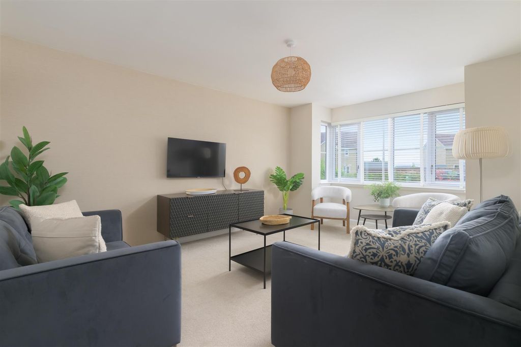 Property photo 2 of 27 S003.Jpg