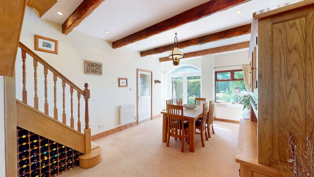 Property photo 3 of 34 Dining Room