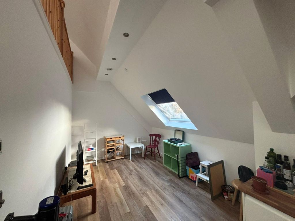 Property photo 2 of 7 Picture No. 06