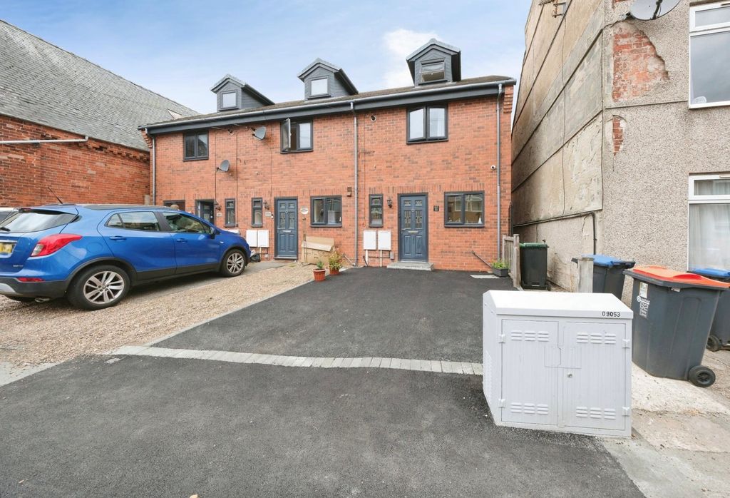Property photo 1 of 18 Img_8065
