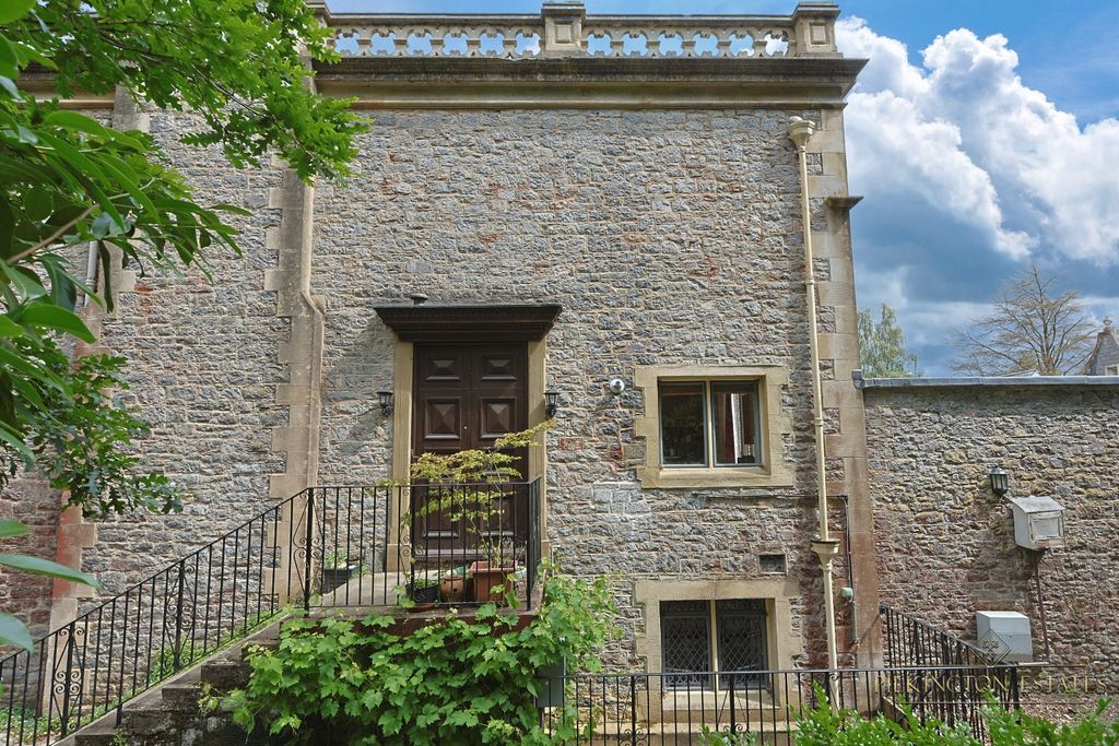 Property photo 1 of 24 4282600