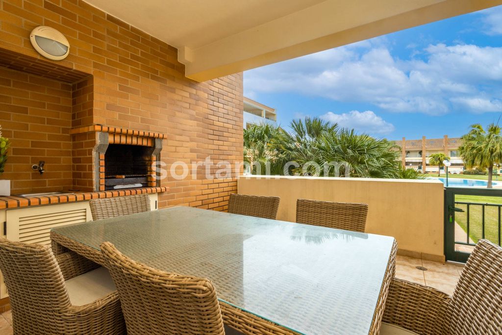 Property photo 1 of 39