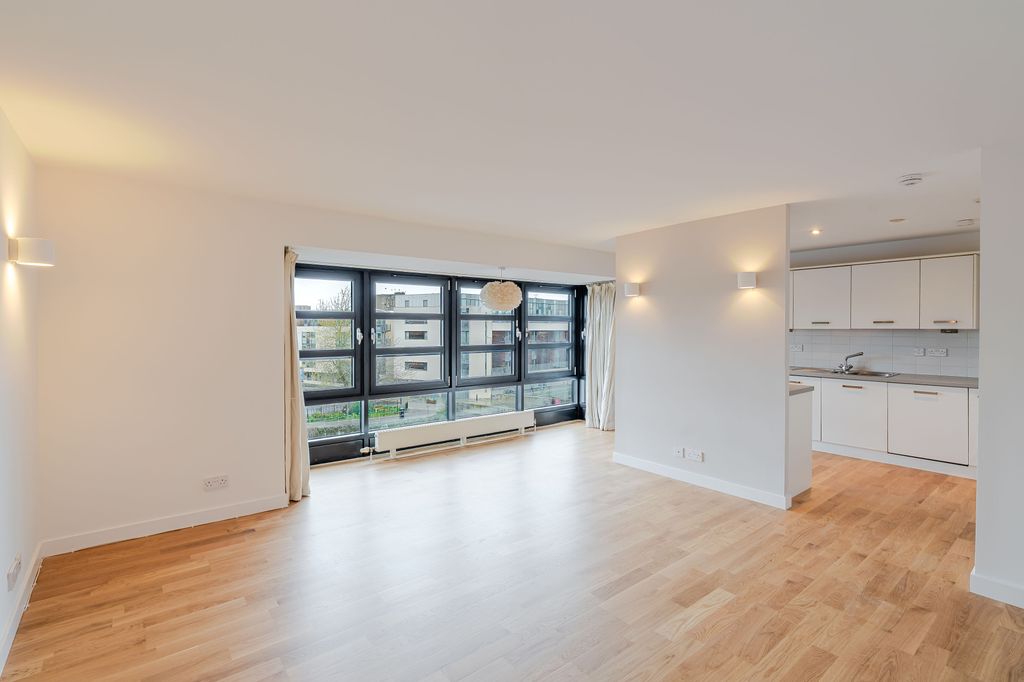 Property photo 3 of 18 Property Image 3