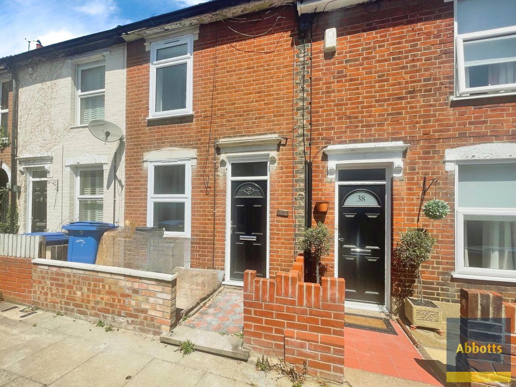 Property photo 1 of 6
