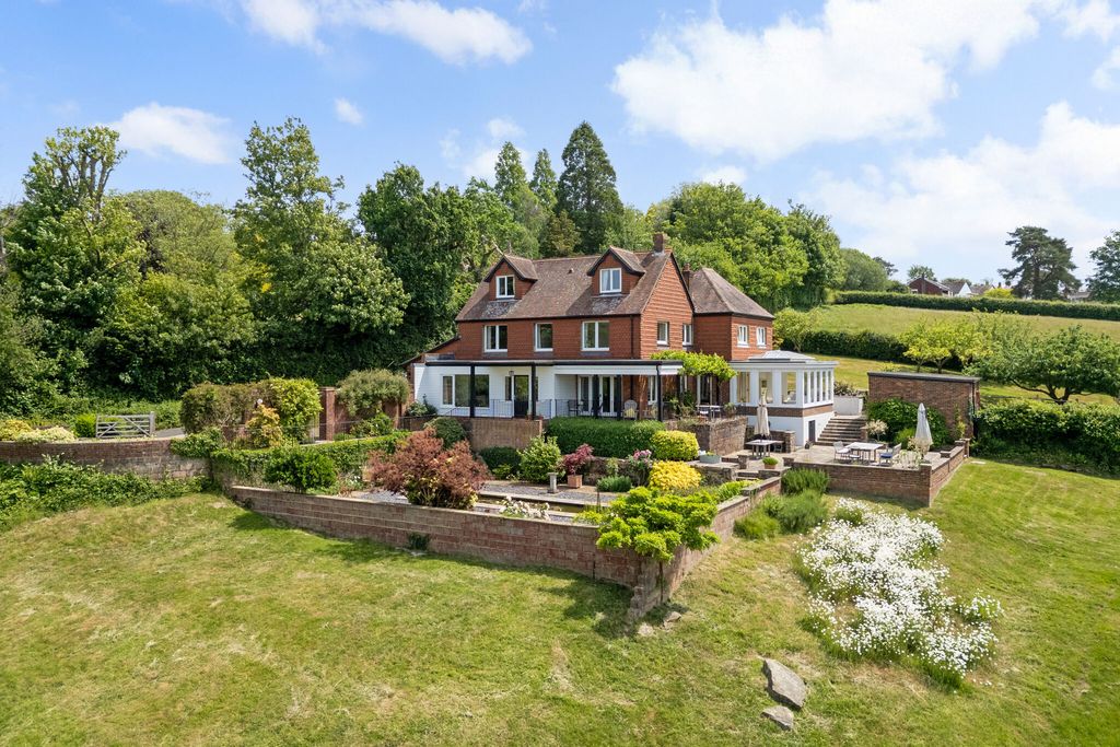 Property photo 1 of 33