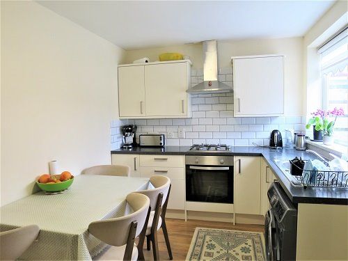 Property photo 2 of 9