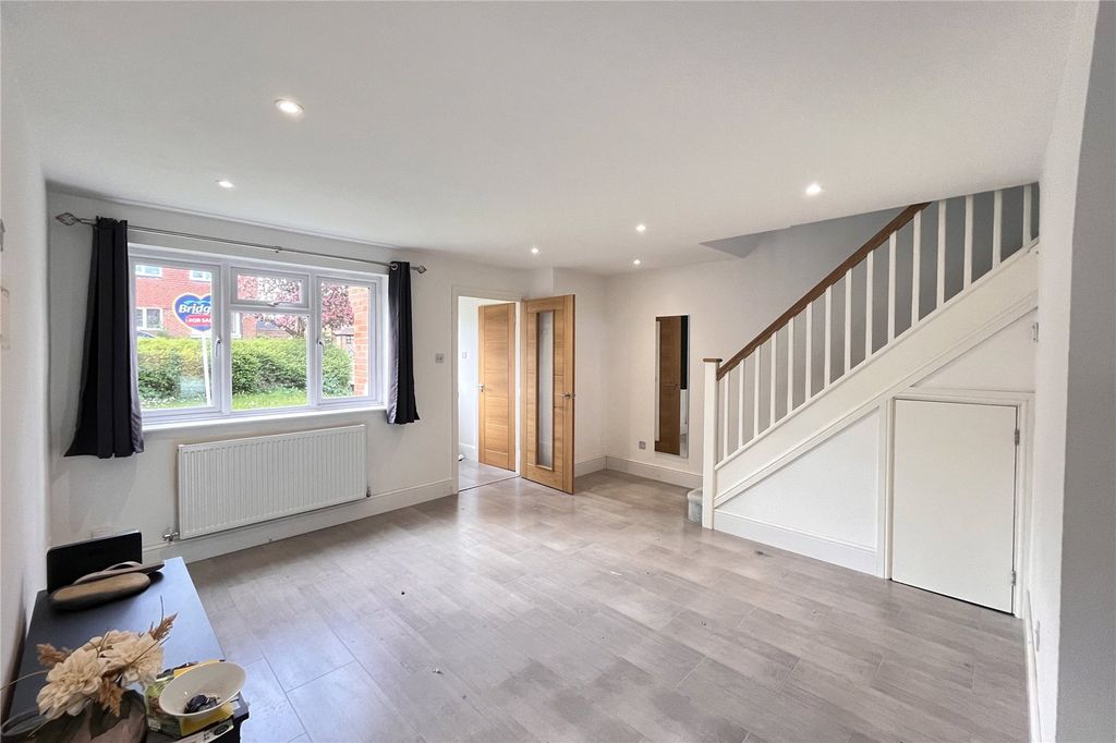 Property photo 2 of 14 Picture No. 29