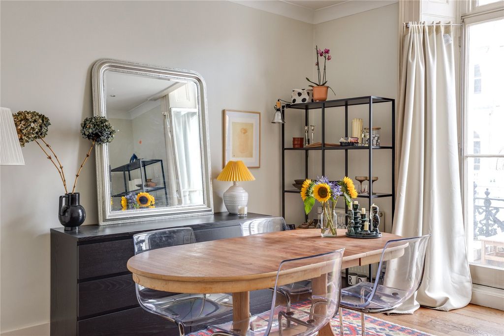 Property photo 3 of 17 Picture No. 16