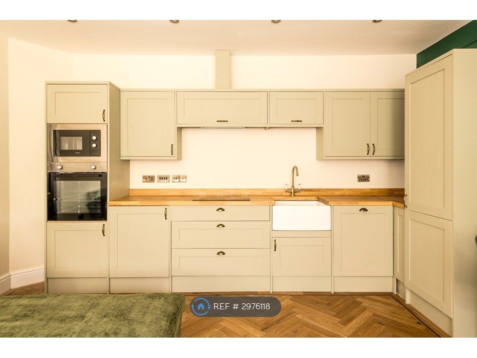Property photo 1 of 22 Kitchen