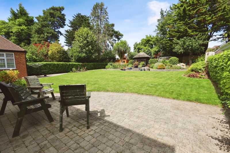 Property photo 3 of 7 Photo 5