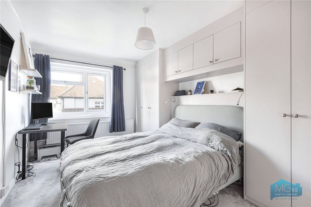 Property photo 2 of 18 Picture No. 16