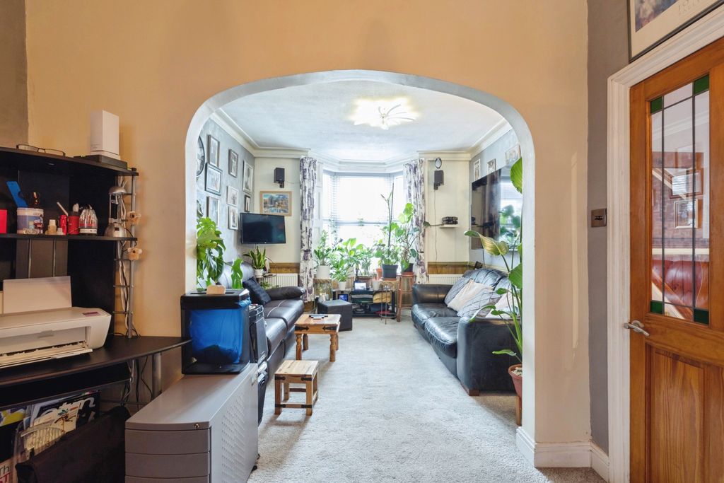 Property photo 2 of 19 Fs_260306_15