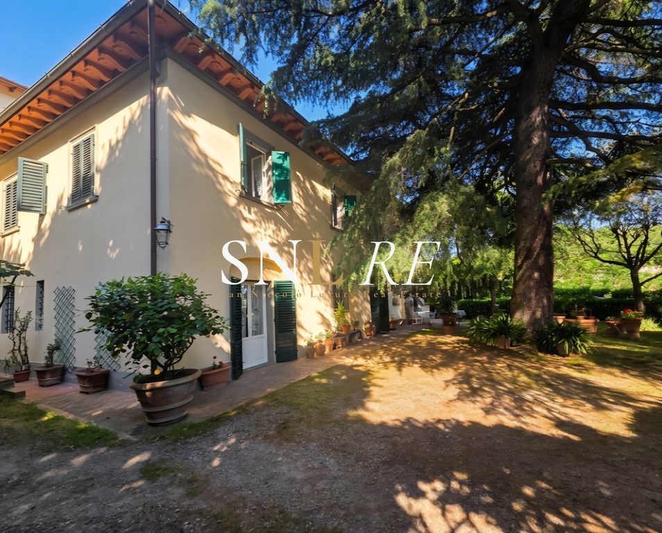 Property photo 2 of 24