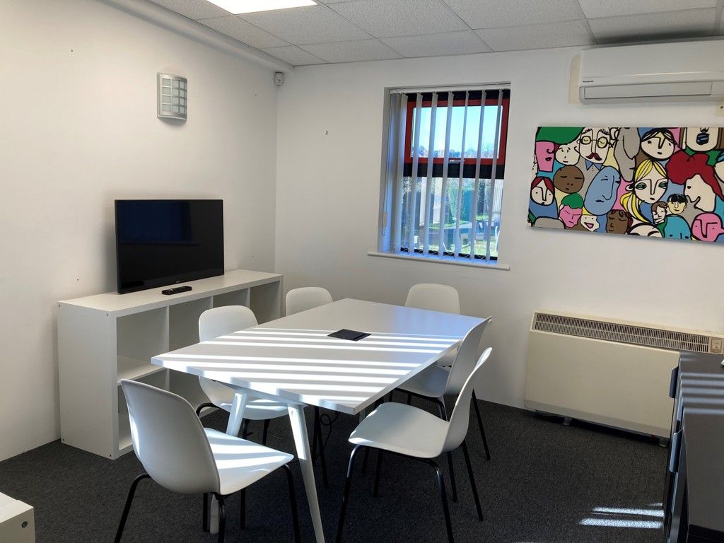 Property photo 3 of 4 Photo 9