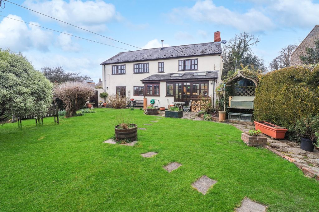 Property photo 1 of 16 Picture No. 15