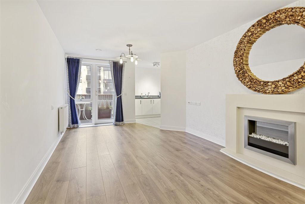 Property photo 2 of 14 05-Ff239ccc-0B53-41F6-82E7-49c748E919A0Shpmcs_2 Tu